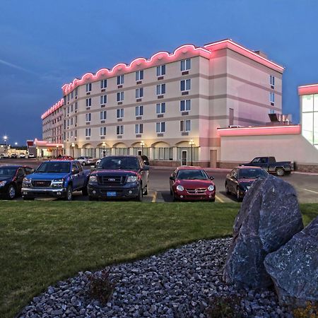St. Albert Inn & Suites Saint Albert Bagian luar foto